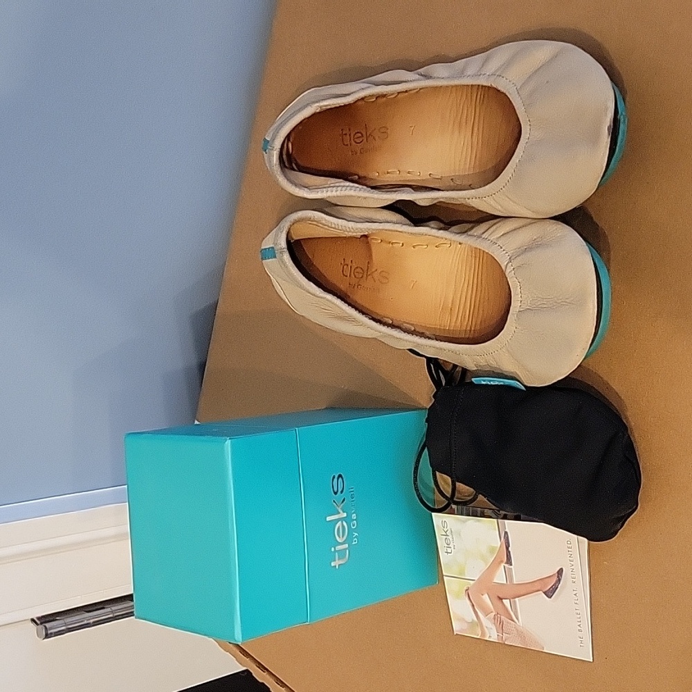 Feather Grey Tieks
